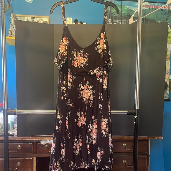 Torrid size 4 Floral Black Dress - Picture 7 of 8